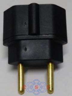 Adaptador Pino Força Padrão NBR Entra 2 Pinos Redondo + Saida 2 Pinos Redondo + 1 terra 10 Amperes Preto